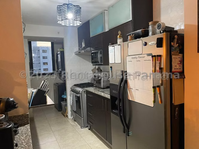 Se Vende Apartamento en Carrasquilla MDV27-857