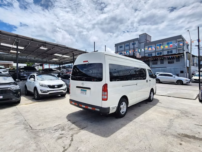 Toyota Hiace 2017 Techo Alto