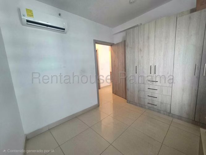 Amplio Apartamento en Alquiler en Bella Vista 27PPM812