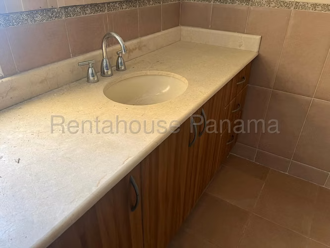 Apartamento de 245 m² en Venta en San Francisco 27PPM828