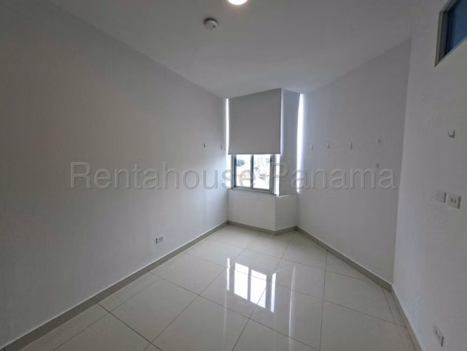 Apartamento Amoblado en Alquiler en Costa del Este 27PPM858