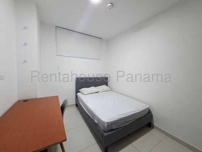 Apartamento Amoblado en Alquiler en Costa del Este 27PPM858