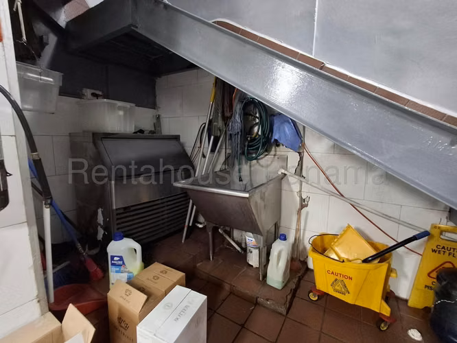Pizzería en Venta en 12 de Octubre 27PPM803