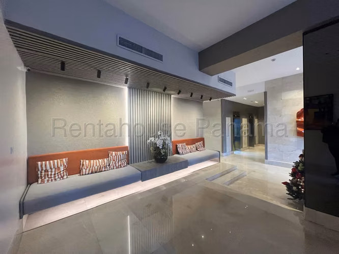 Venta de Apartamento Amplio y Buena Iluminacion en San Francisco 27*828Mfk