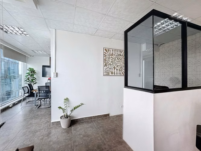 Venta de Oficina en PH Sortis Business Tower – Obarrio