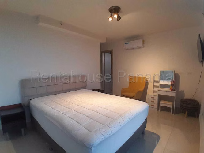 ALQUILER APARTAMENTO BALBOA BAY 27ML468