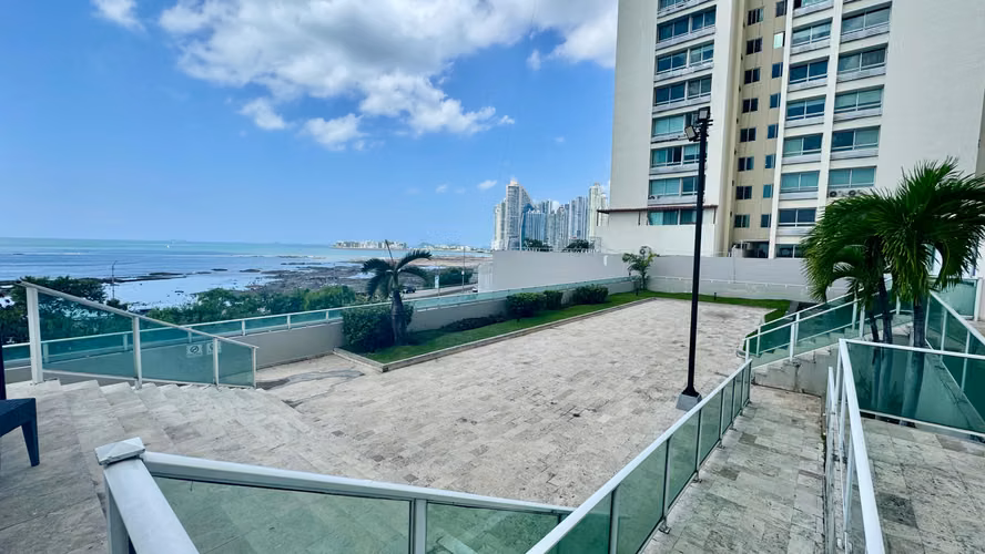 Se Vende Amplio Apartamento en PH Terramar – Espacios, Comodidad y Excelente Ubicación