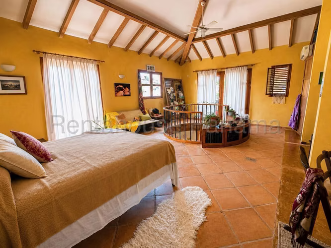 Venta Casa Pedasí - YD