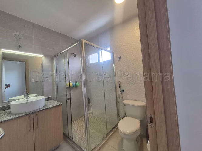 Venta Casa Brisas del Golf - YD
