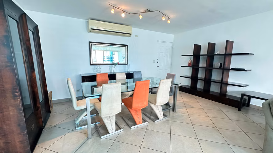 Apartamento en Venta — PH Palma de Mallorca, 114.6 m², Piso 19, Precio 185k