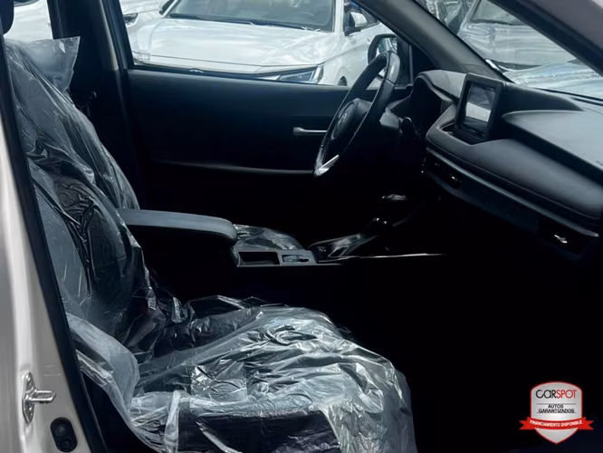 Toyota Yaris E 2023 Automática EG8262