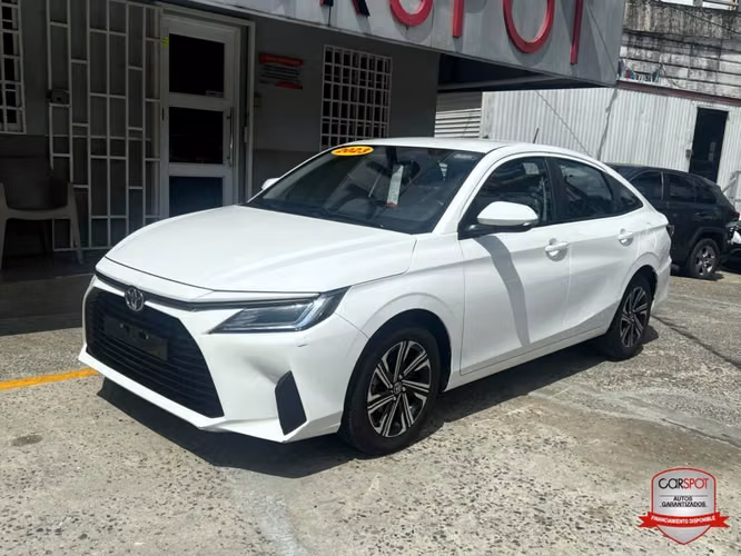 Toyota Yaris E 2023 Automática EG8262