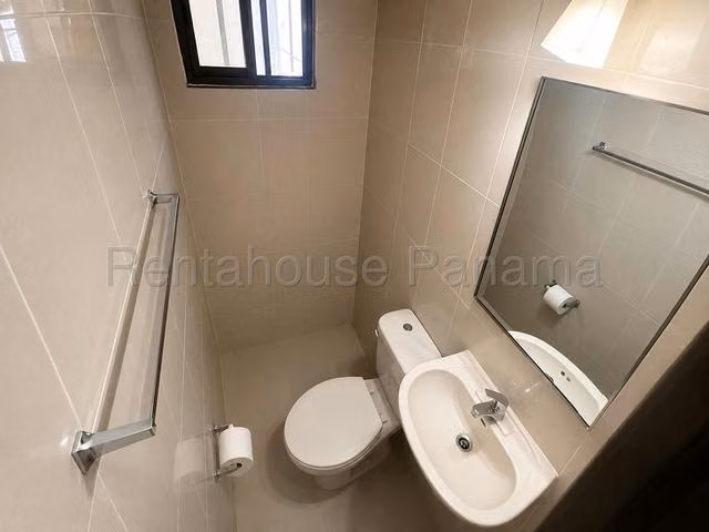 Venta de Casa en Las Cumbres 27LBR835