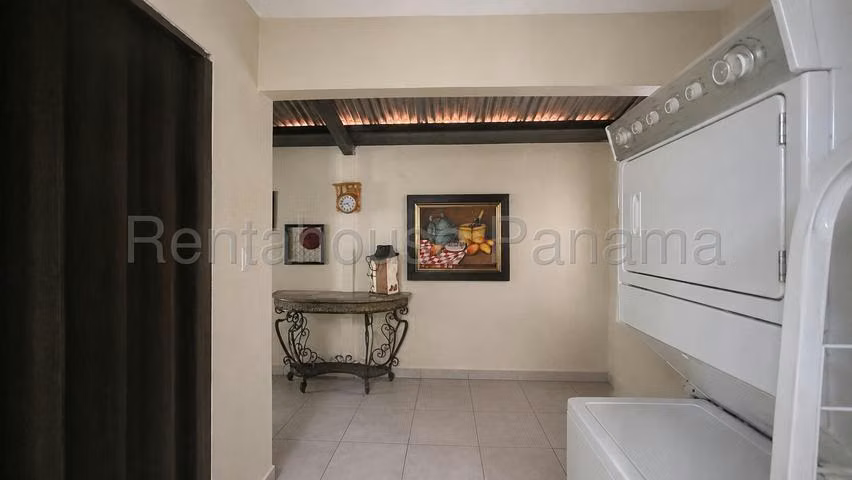 Venta de Casa en Las Cumbres 27LBR835