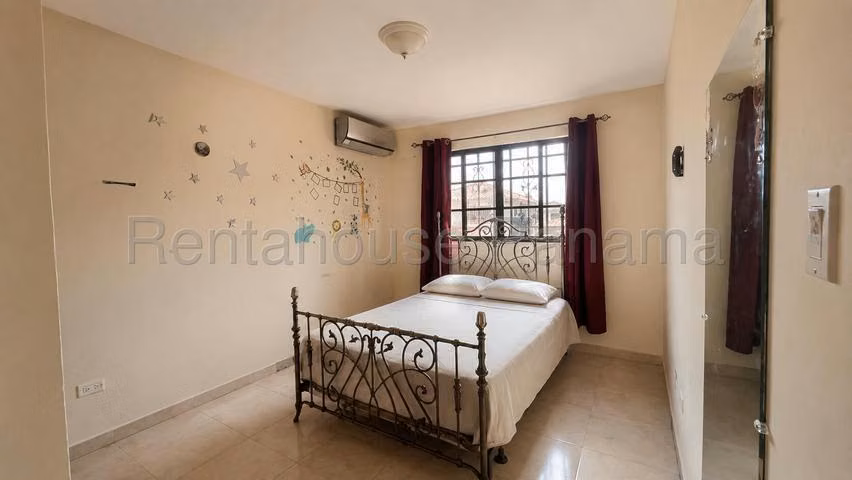 Venta de Casa en Las Cumbres 27LBR835