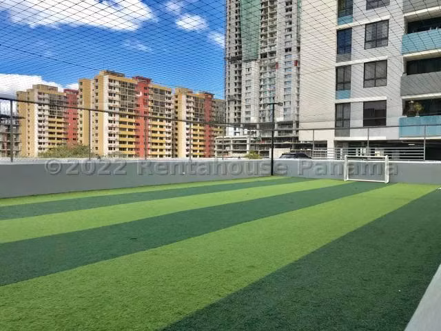 Venta de Apartamento con Línea blanca en Condado del Rey Ph Terrazas del Rey EC