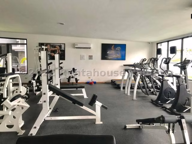 Venta de Apartamento con Línea blanca en Condado del Rey Ph Terrazas del Rey EC