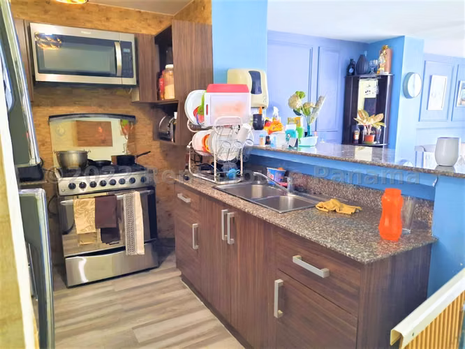 Venta de Apartamento con Línea blanca en Condado del Rey Ph Terrazas del Rey EC