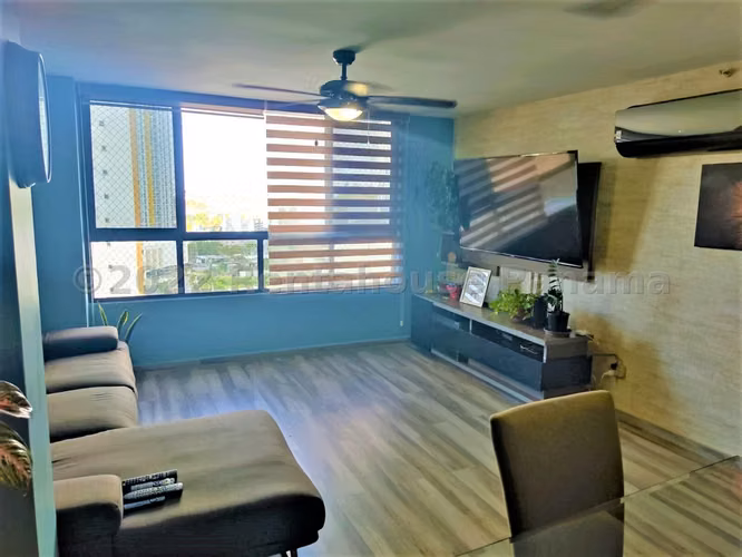 Venta de Apartamento con Línea blanca en Condado del Rey Ph Terrazas del Rey EC