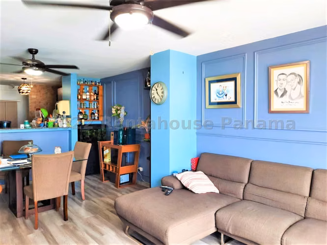 Venta de Apartamento con Línea blanca en Condado del Rey Ph Terrazas del Rey EC