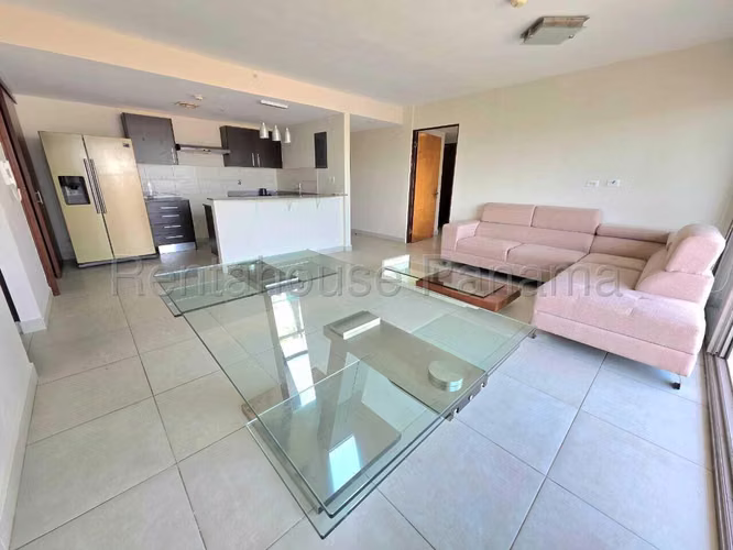 Venta de Apartamento con Línea blanca en Panama Pacifico Ph Midrise Woodlands EC