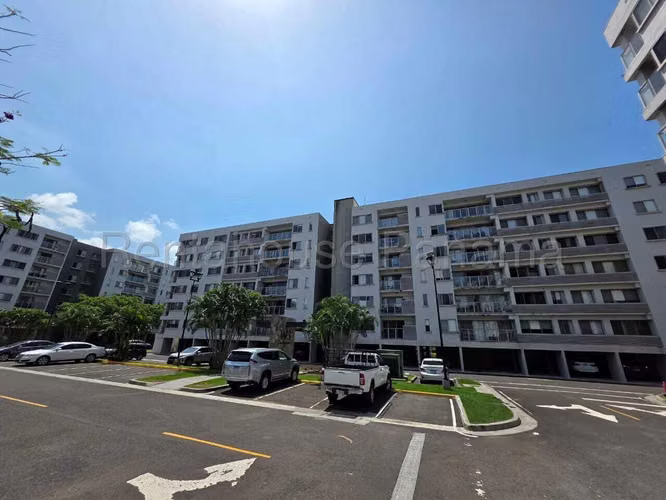 Venta de Apartamento con Línea blanca en Panama Pacifico Ph Midrise Woodlands EC