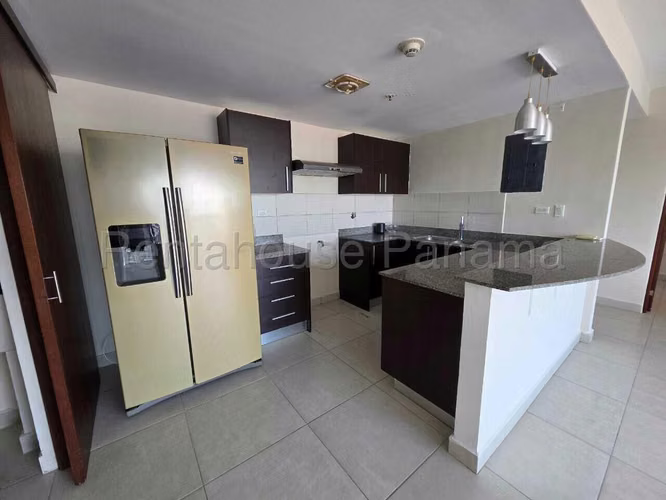 Venta de Apartamento con Línea blanca en Panama Pacifico Ph Midrise Woodlands EC