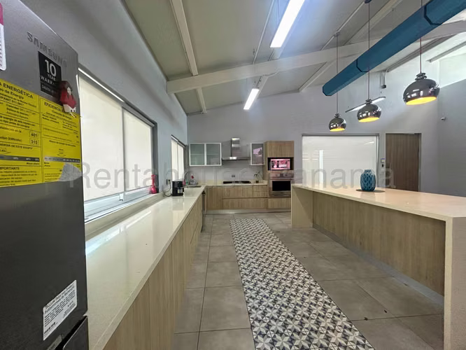 Alquiler de Casa en Coco del Mar Casa Comercial KC