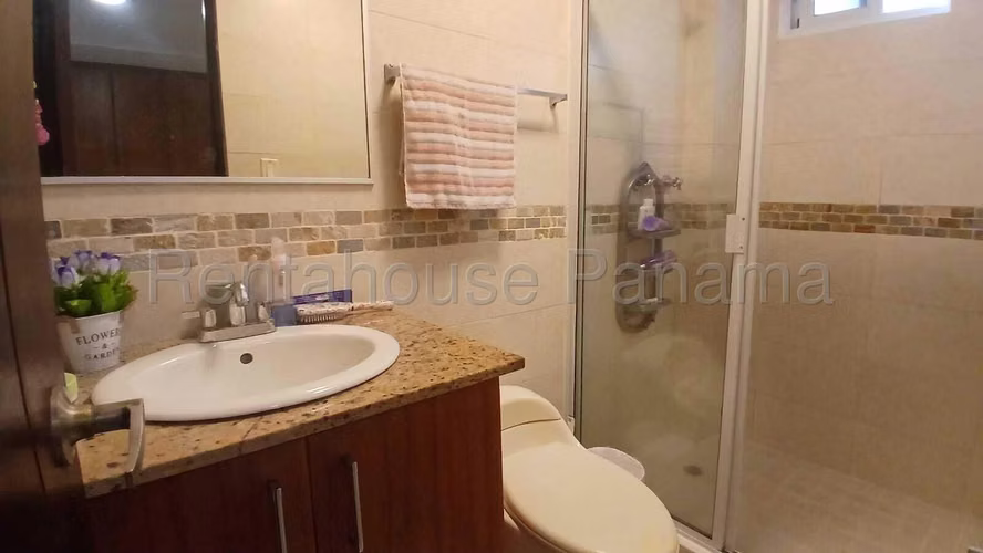 RR VENTA DE APARTAMENTO EN SAN FRANCISCO PH MANDARIN BAY