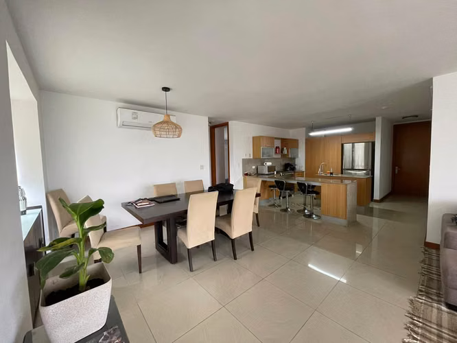 Alquiler de apartamento dos recamaras - L.G.