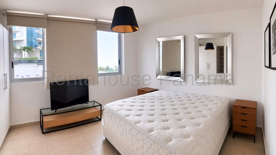 Apartamento en Venta en Bella Vista. PH VISTA BALBOA. 27LDC870