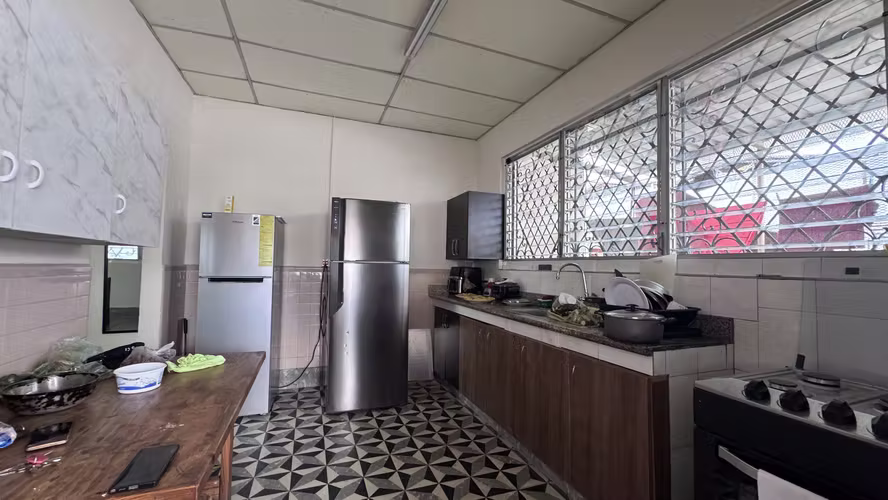 Casa en Venta en Parque Lefevre 27LDC159