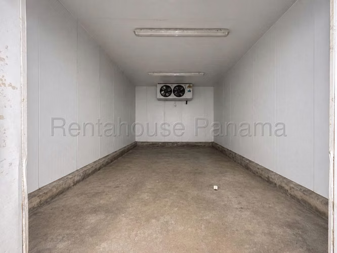 Alquiler de Bodega/Galera 4,725 m² en zona industrial de Juan Díaz