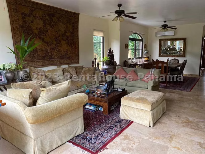 House of 421m2 for sale in PH El Doral Costa Sur