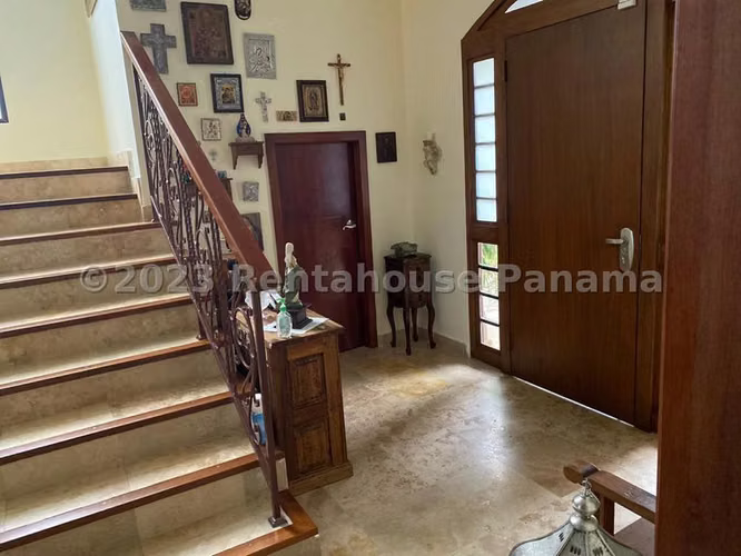 Casa de 421m2 en venta en PH El Doral Costa Sur