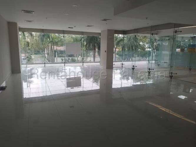Alquiler de Local en Costa del Este Boulevard del Este Solo Cliente Directo LFC