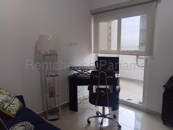 Vendo Apartamento de 100 m² en PH 43 GV, Bellavista 27-377GG