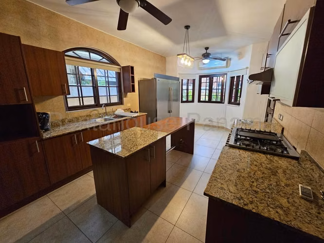 Casa en venta en PH El Doral Costa Sur