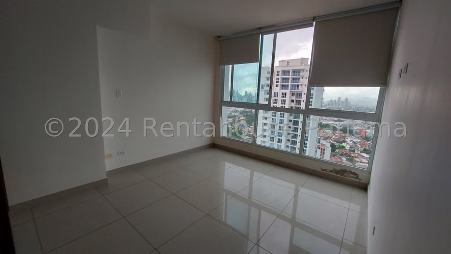 Apartamento en 12 de Octubre - Venta