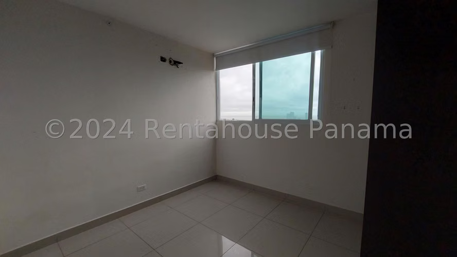 Apartamento en 12 de Octubre - Venta