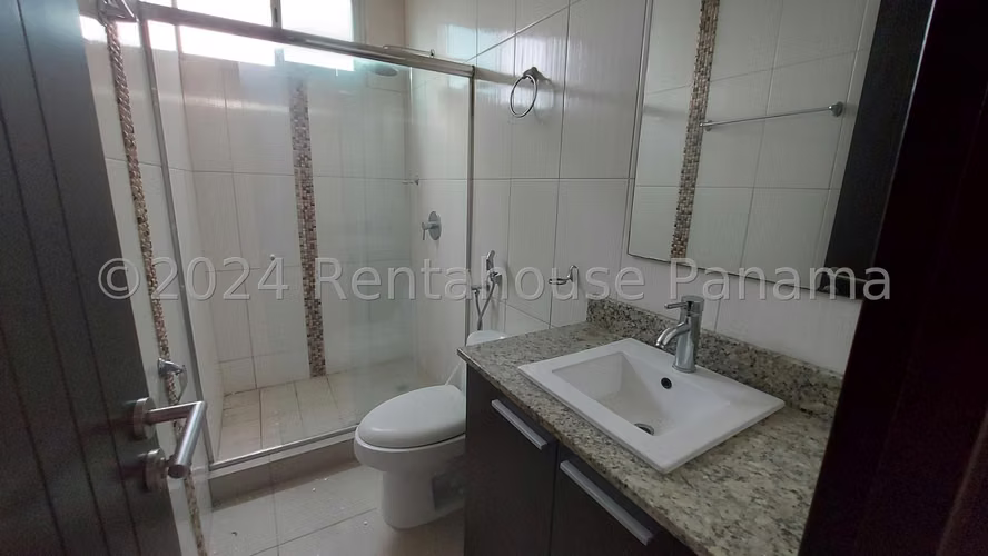Apartamento en 12 de Octubre - Venta