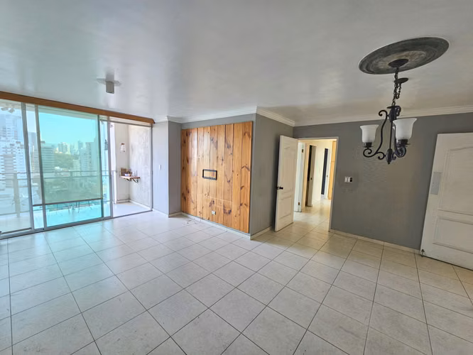 Venta de Apartamento en PH Emporium Tower - San Francisco. Haga Una Oferta