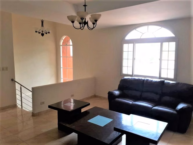 Venta de Casa en Las Cumbres Villas del Lago Solo Cliente Directo MC