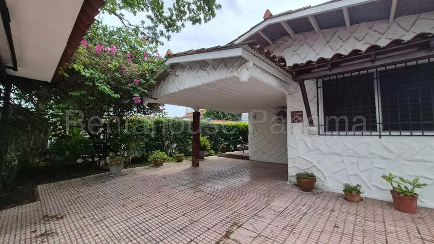 Vendo Casa de 349 m² en Villa de las Fuentes 27-334GG - Imagen 2