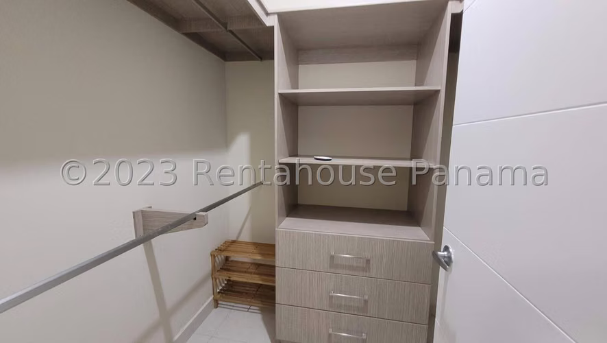 Venta Casa Quintas de Versalles Costa Sur 27YCG902