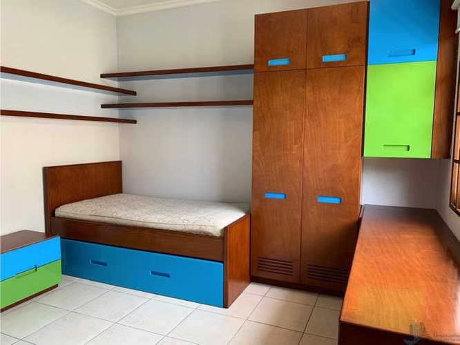 VENTA CASA CLAYTON 500M2 CON PISCINA CAMINO DE CRUCES CV