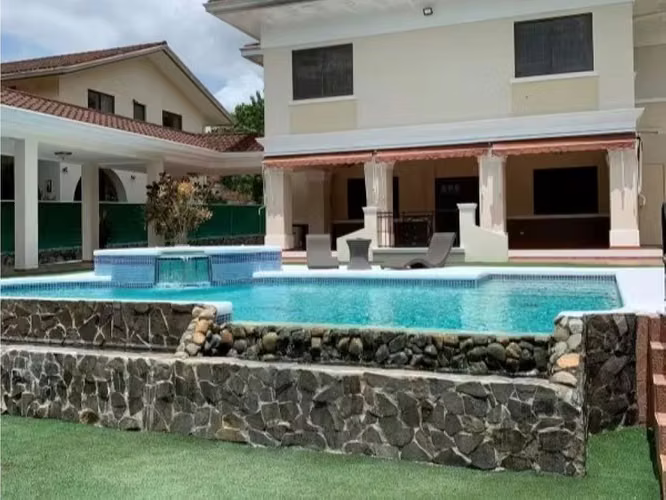 HOUSE FOR SALE IN CLAYTON, 500M2 WITH POOL, CAMINO DE CRUCES CV