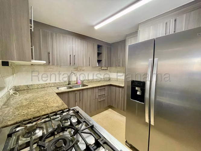 Venta de Casa en Hato Pintado Hato Pintado 243 Mts PD