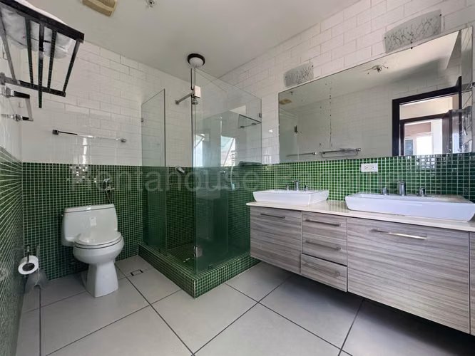 Vendo Apartamento de 232 m² en PH 4 Horizontes, Altos de Panamá 27-435GG