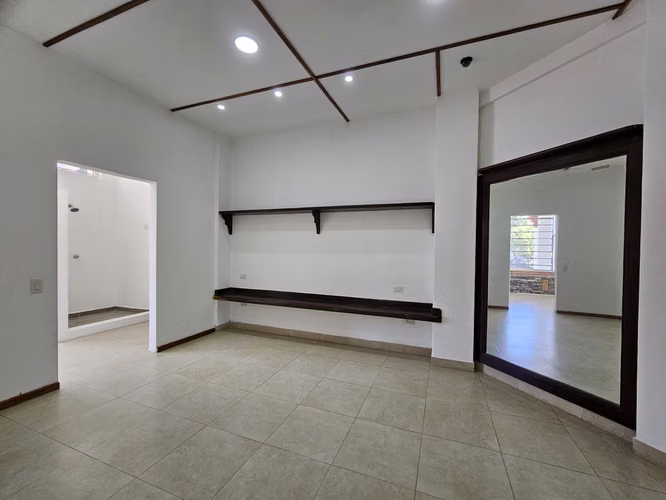 Casa de Concepto Abierto en Pedasí Centro, Panama